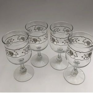 Set of 4 vintage Libbey 12oz white and gray roses, wine glasses. 6.75” H
